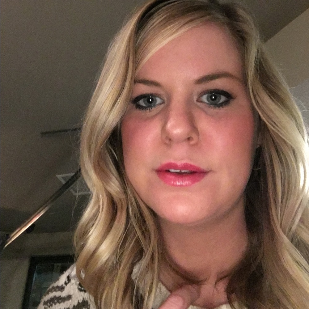 Meet your Posher, Ellen